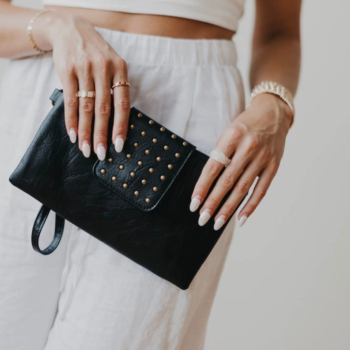 Riviera Maya Rivet Clutch