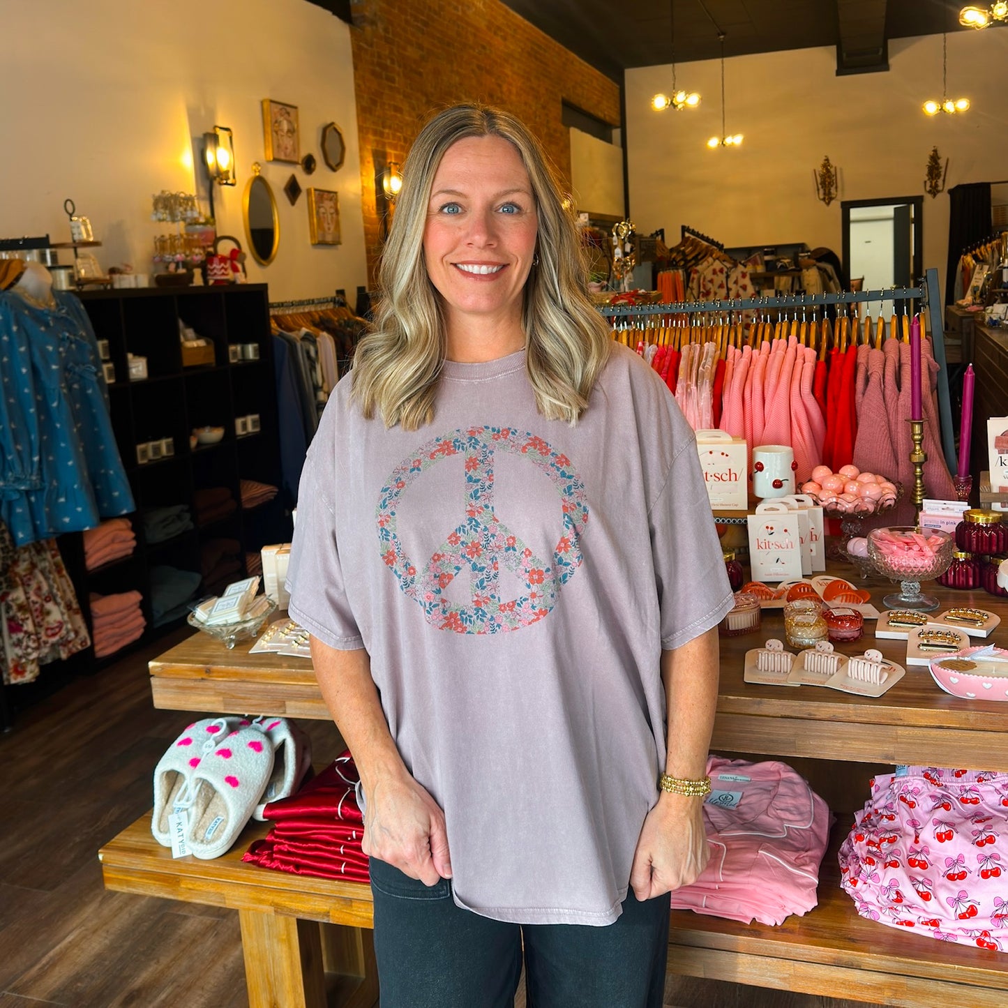 Mineral Wash Peace Sign Tee