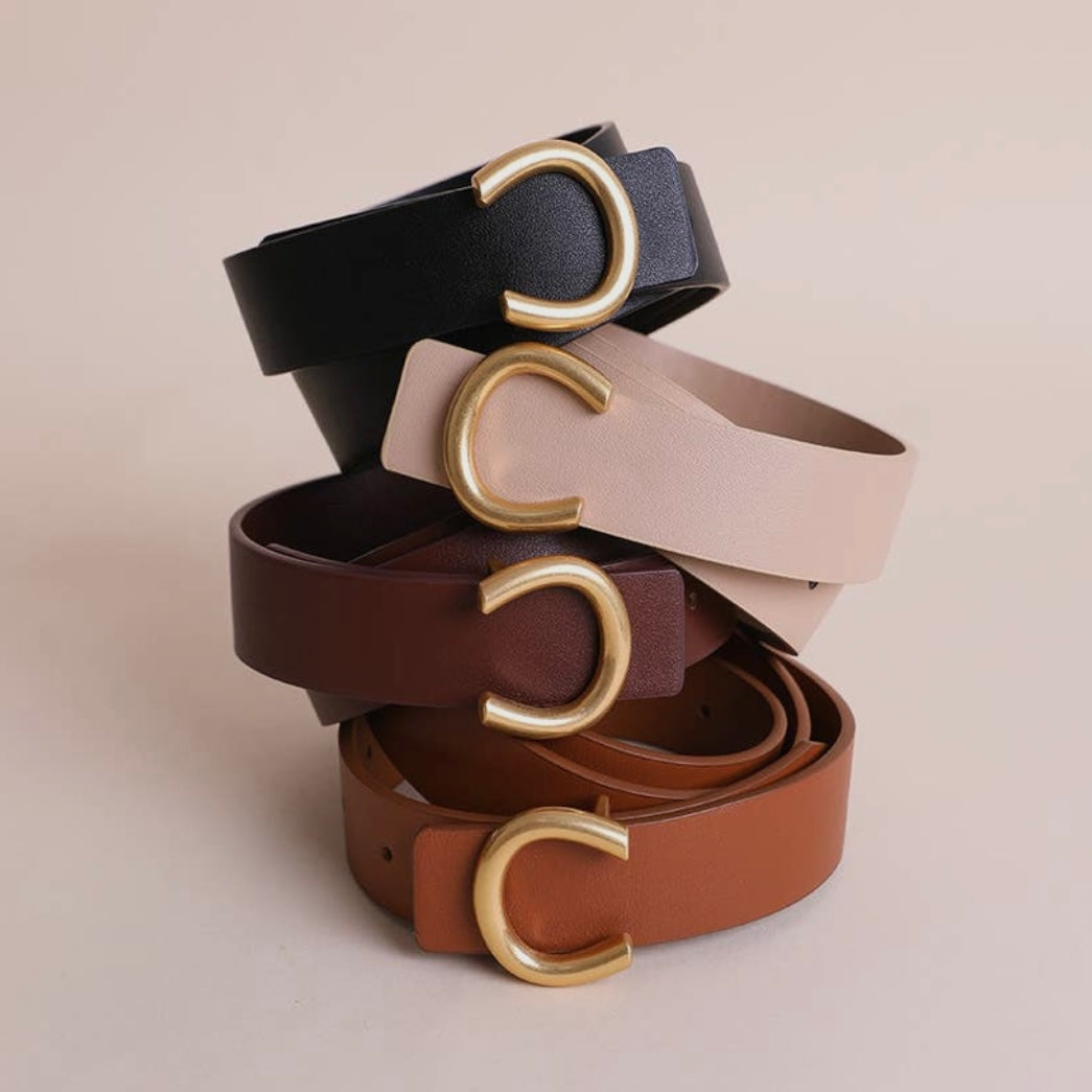 Minimalist Gold Horseshoe Belt
