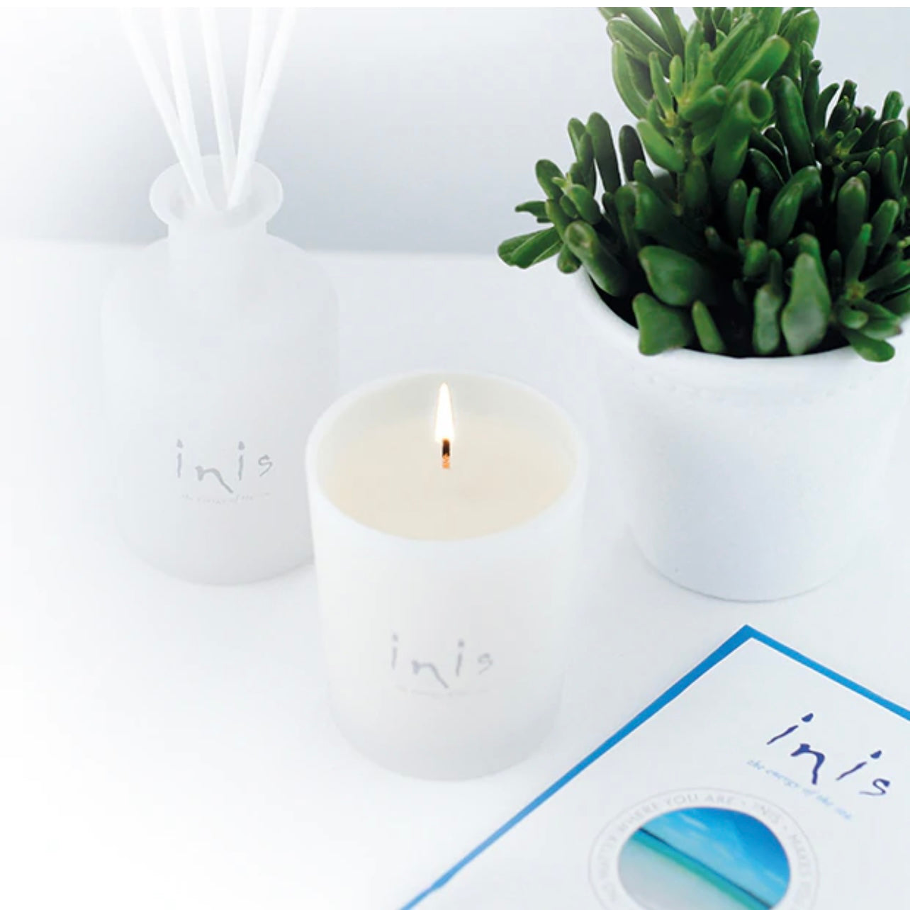 Inis Scented Candle