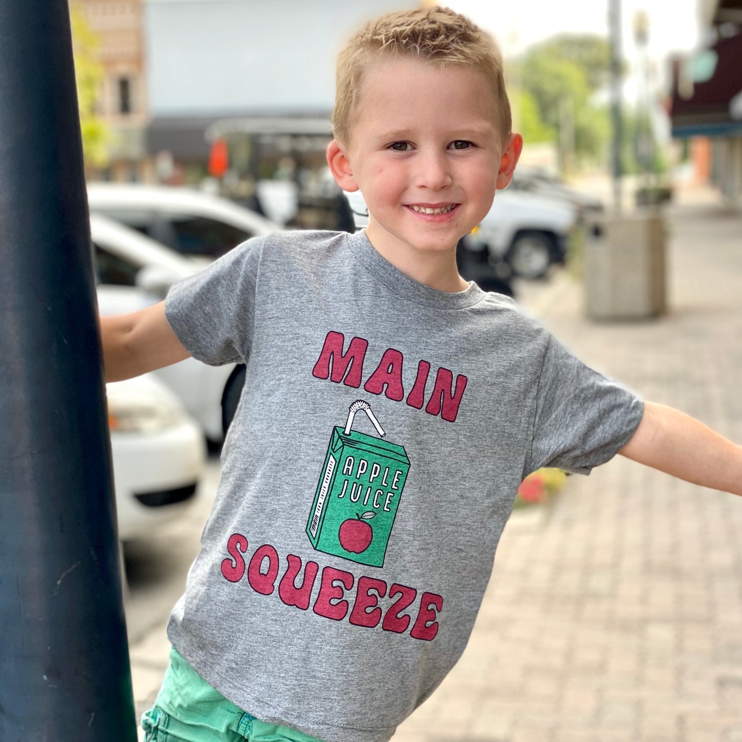 Main Squeeze Tee