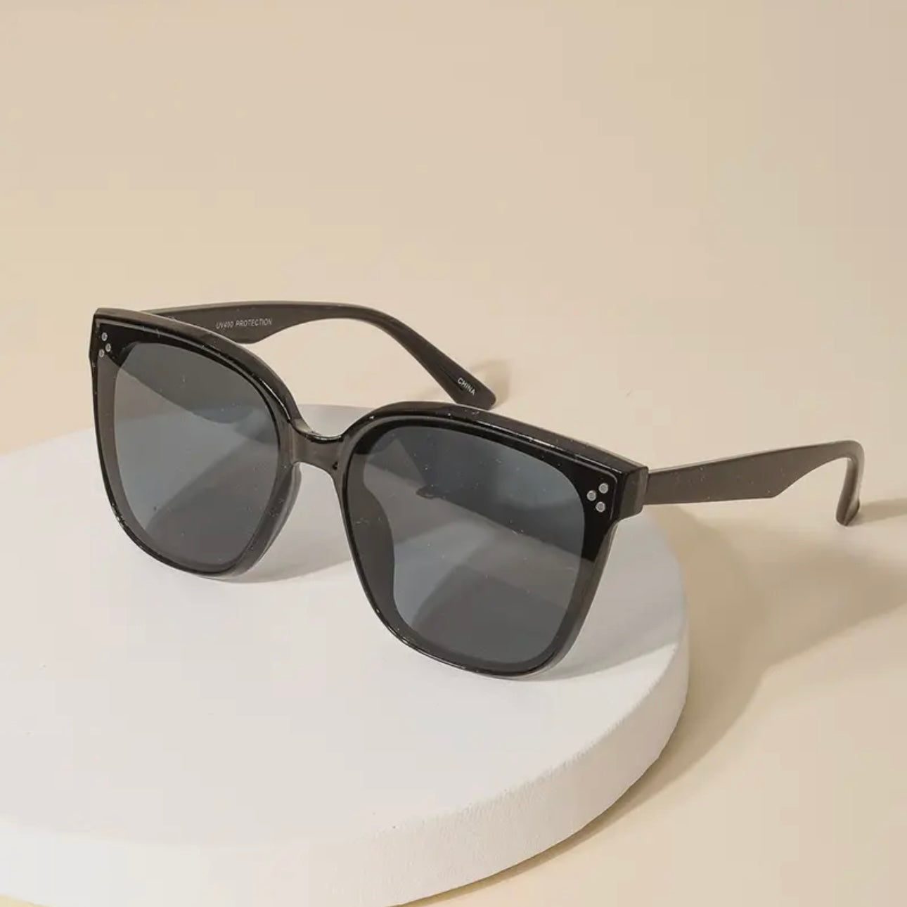 Oversized Simple Sunglasses