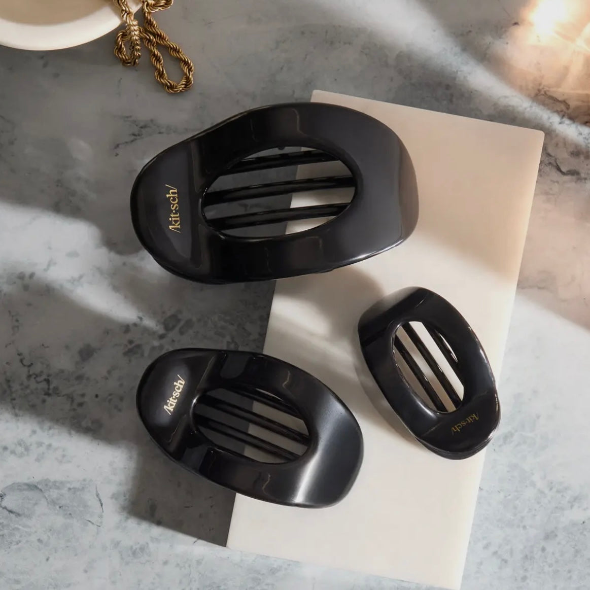 Kitsch Recycled Plastic Large Flat Cloud Clip - Black