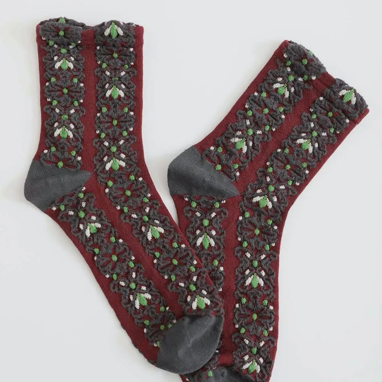 Embroidered Flower Pattern Socks