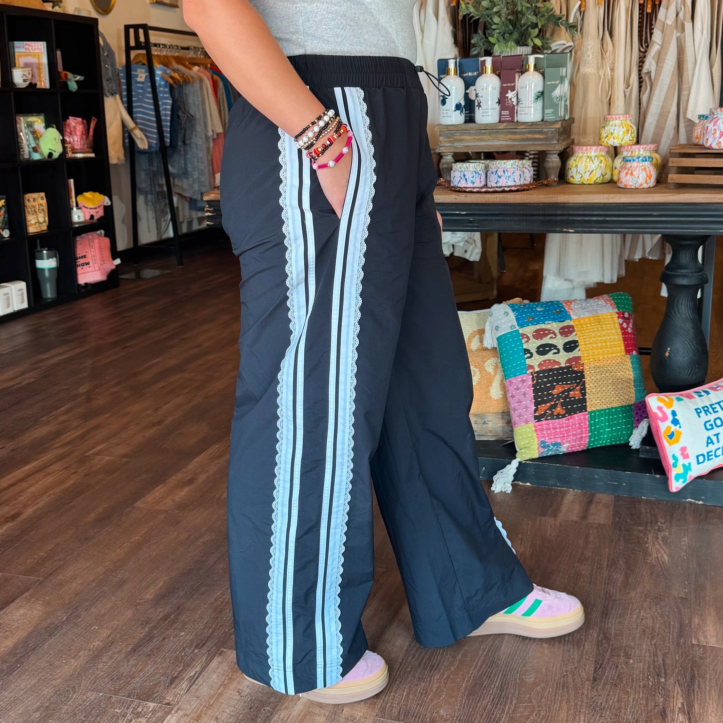 Black Side Contrast & Lace Detailed Track Pant