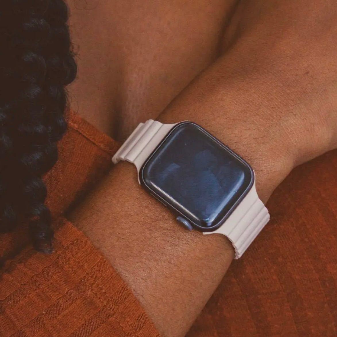 Apple Magnetic Loop Watch Band