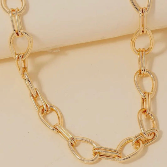 Tear And Oval Chain Link Necklace