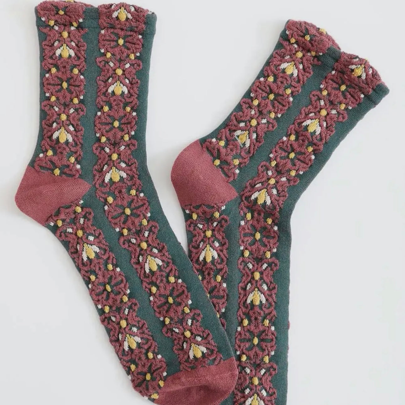 Embroidered Flower Pattern Socks