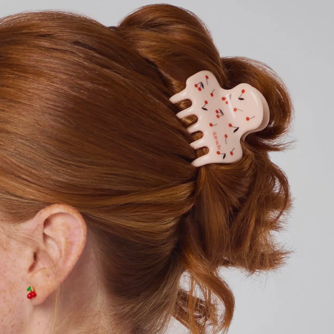 Kitsch Recycled Plastic Medium Cloud Clip - Cherry Print