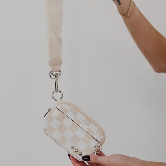 Nelly Nylon Card Wallet Wristlet